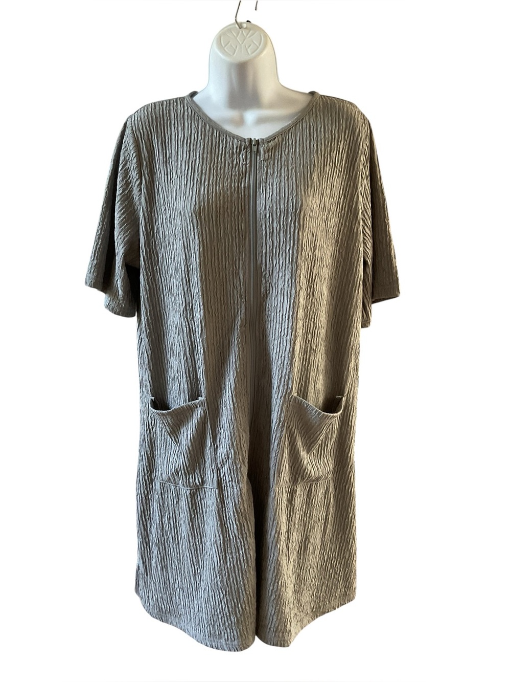 Neutral Textured NWT Cozy Lounge Dress Relaxed Fit Ekouaer L